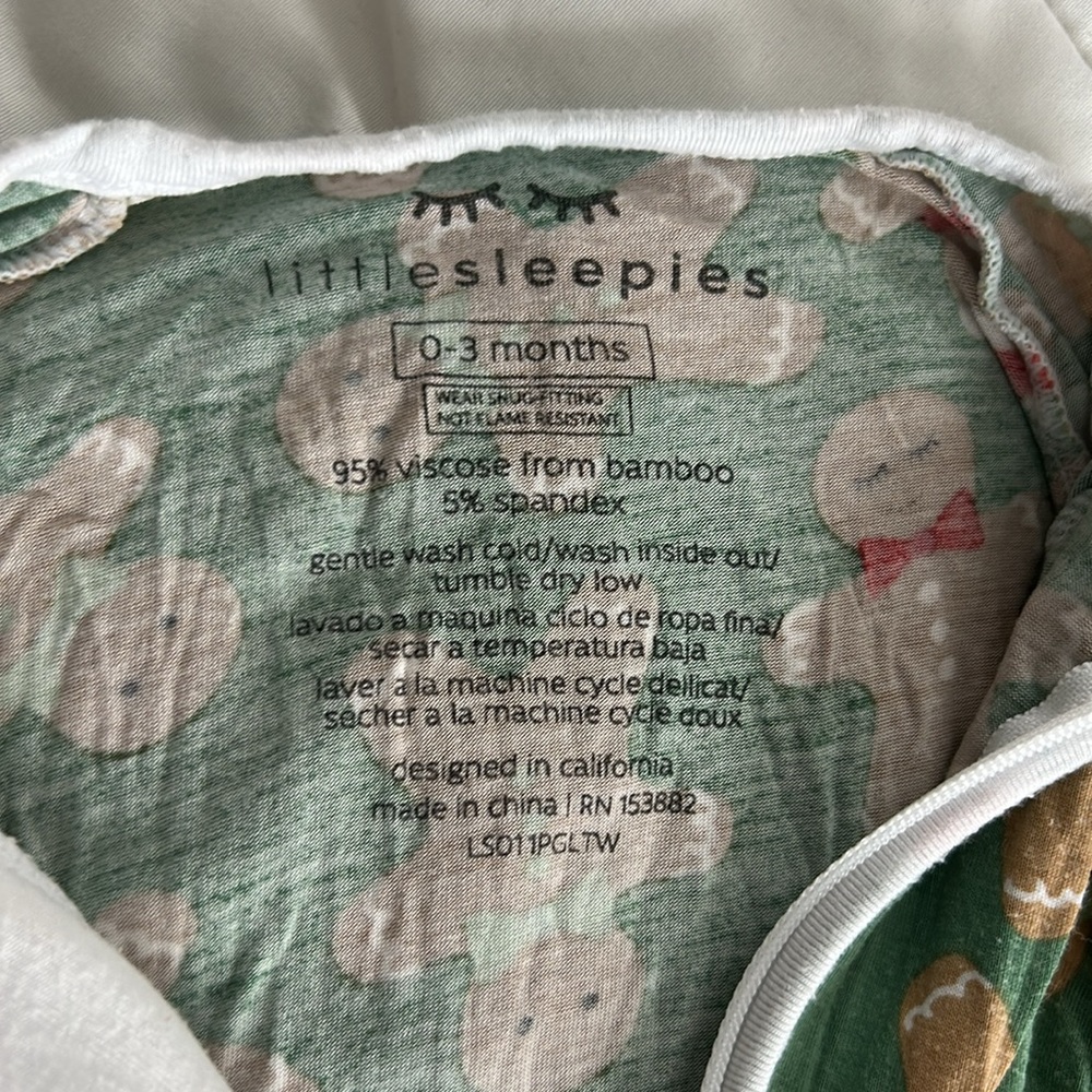 Little Sleepies Gingerbread Buffalo Plaid Christmas Pajamas bundle 0-3 months - Picture 3 of 5